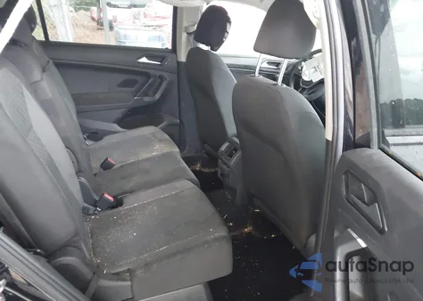 2018 Volkswagen Tiguan 2.0T S из США, поврежденный, VIN 3VV1B7AX4JM164385